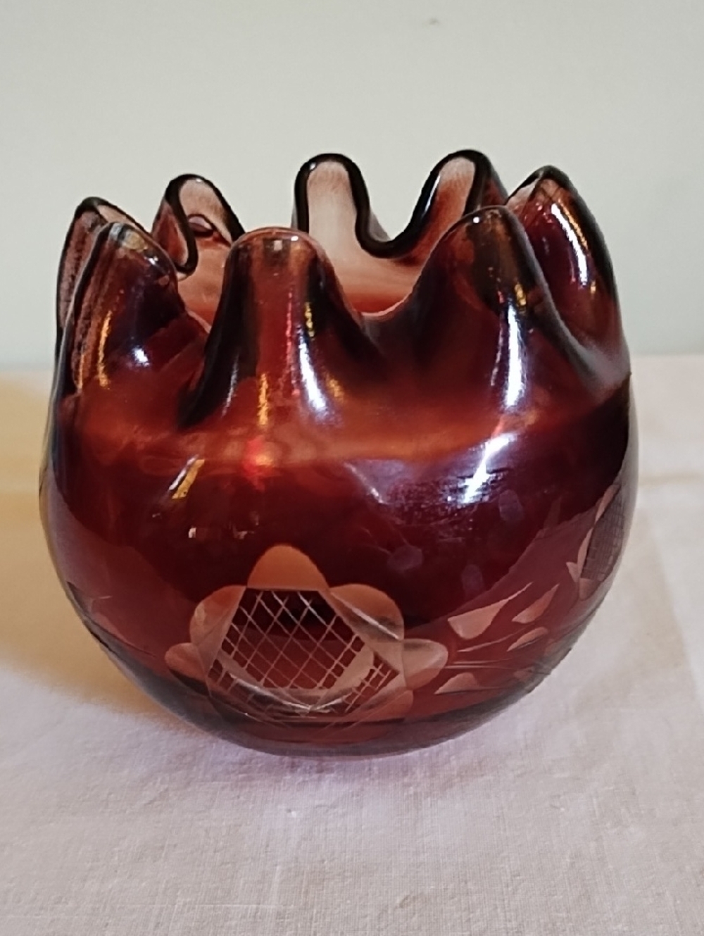 BOHEMIAN RUBY RED CUT TO CLEAR ART GLASS, RUFFLED ROSE BOWL